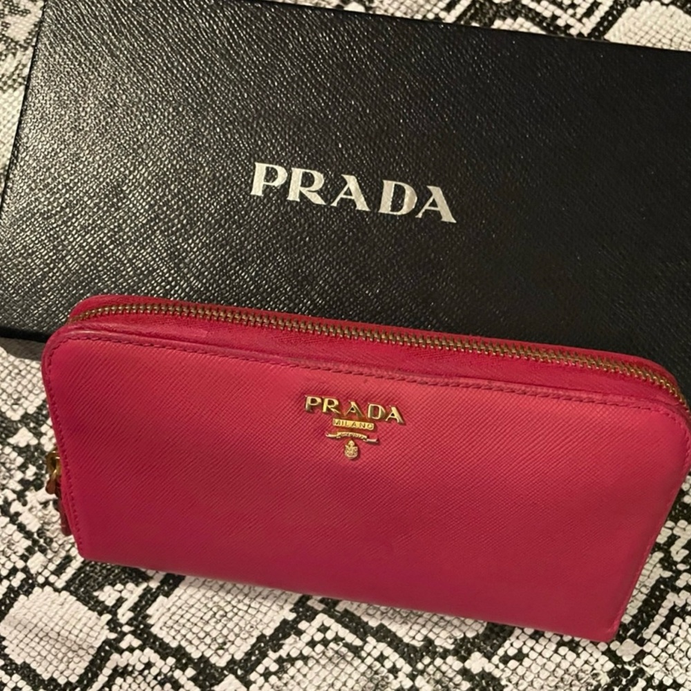Prada Fuchsia Wallet with Gold Details (EUC) with Box
